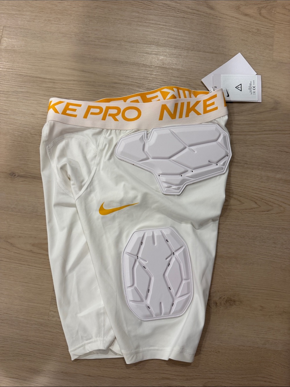 New Nike Pro Men’s Medium White Padded Compression Shorts with Gold Accent